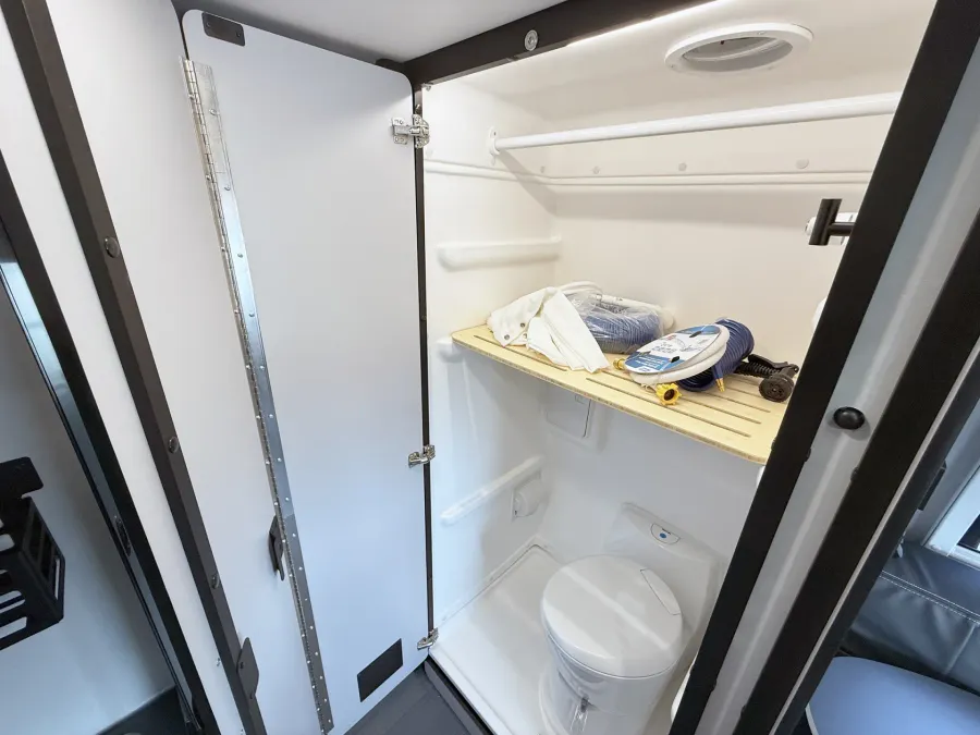 2027 Winnebago Revel Sport 44C | Photo 9 of 20