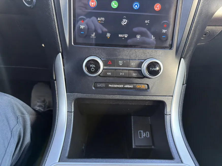 2023 Ford Edge SEL | Photo 16 of 20