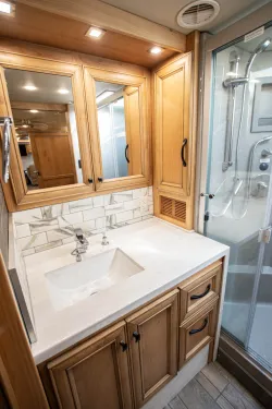 2023 Tiffin Phaeton 37BH | Thumbnail Photo 28 of 28