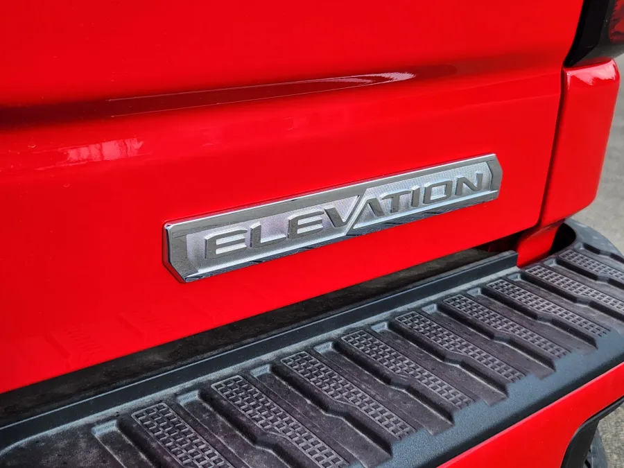 2025 GMC Sierra 1500 Elevation | Photo 15 of 28
