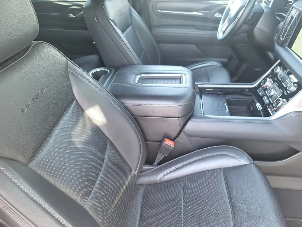 2024 GMC Yukon XL Denali - Photo 24