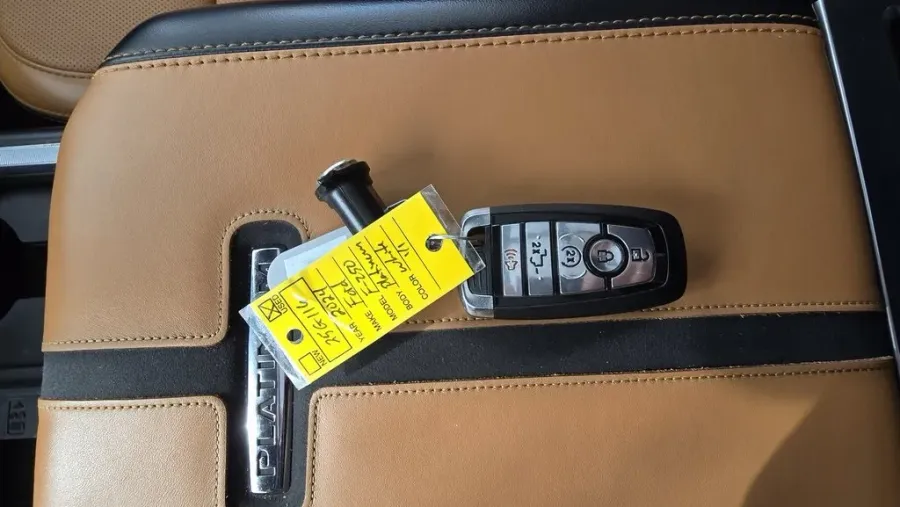 2024 Ford F-250 | Photo 30 of 38