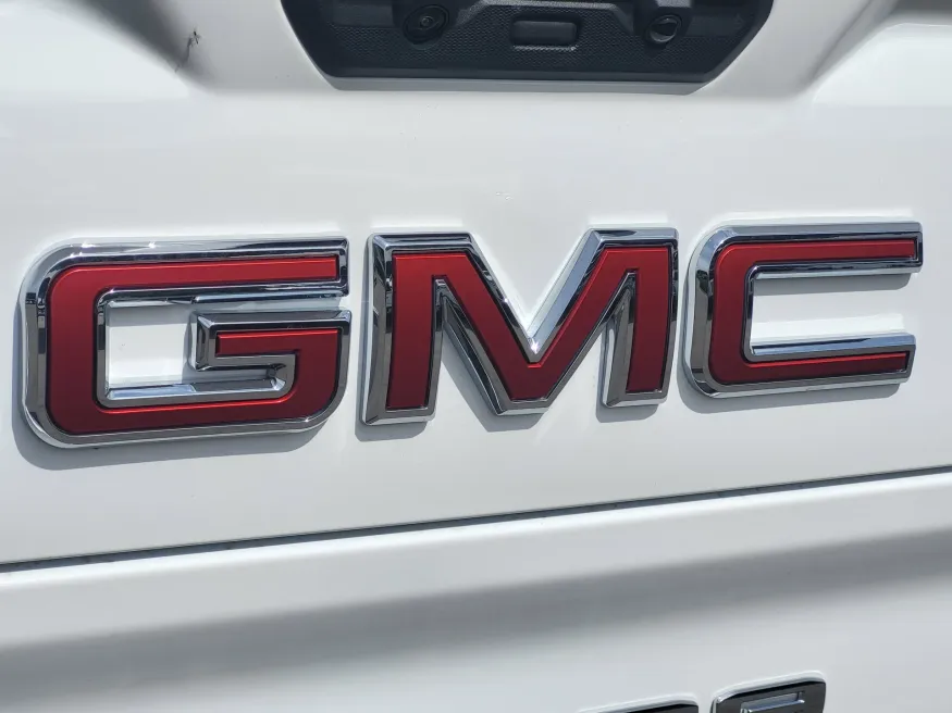 2026 GMC Sierra 1500 AT4 | Photo 10 of 26