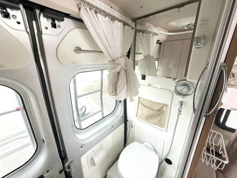 2018 Winnebago Travato BU259K | Photo 7 of 12