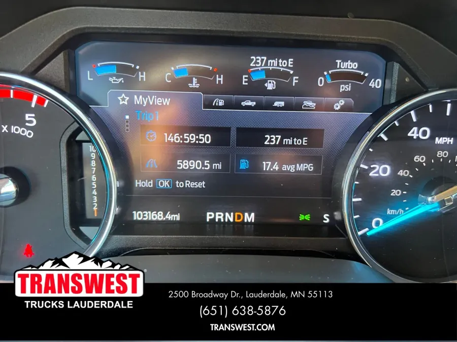 2022 Ford Super Duty F-350 Lariat | Photo 15 of 17