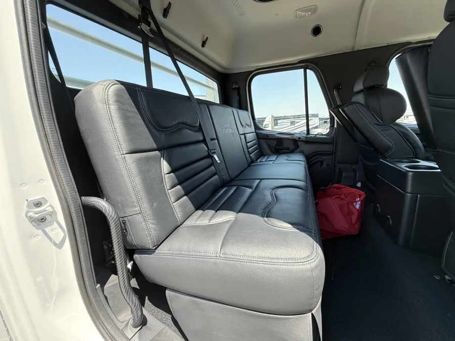 2025 Freightliner M2 106 Plus Summit Hauler | Photo 20 of 24