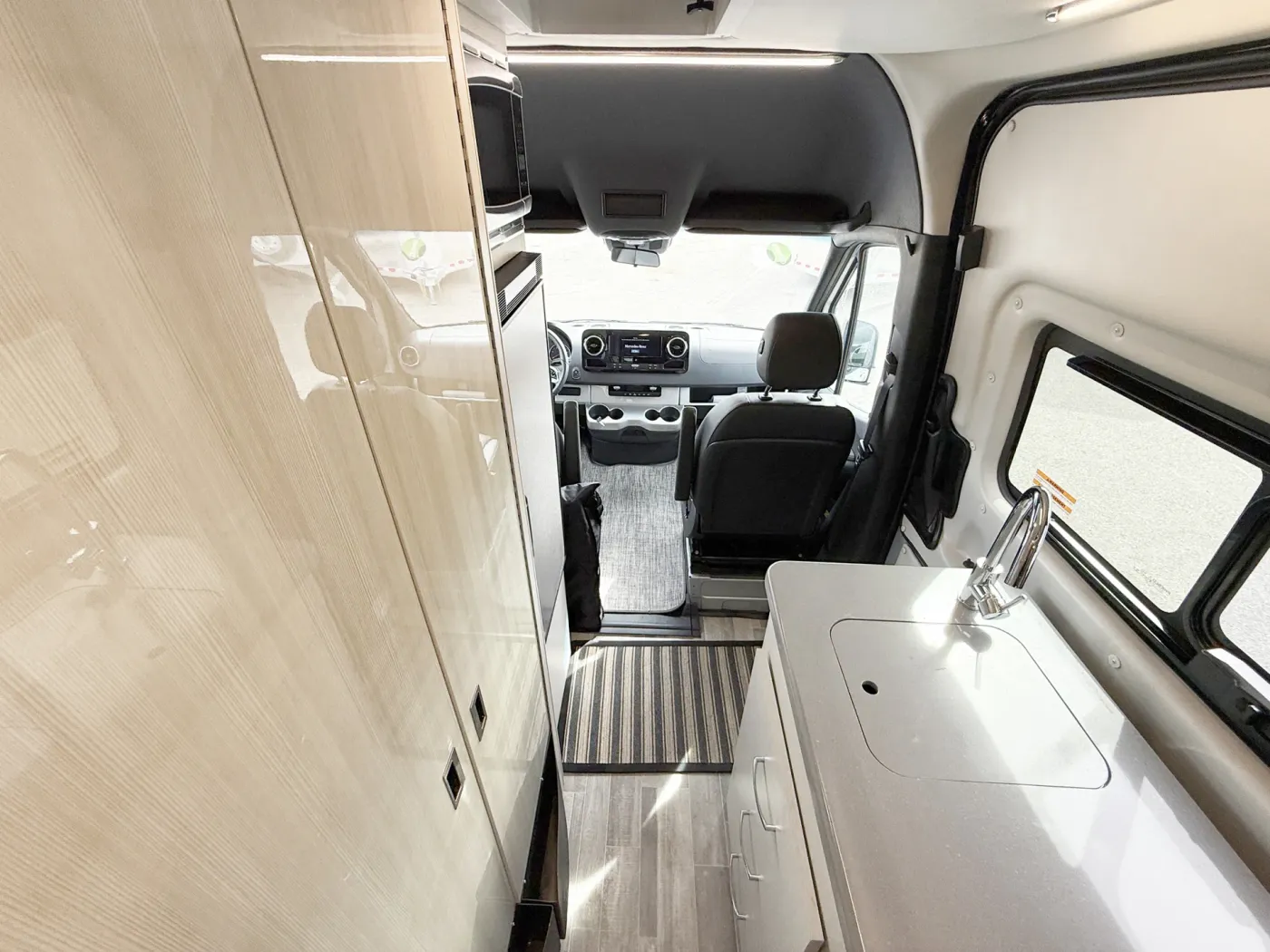 2023 Thor Tranquility 19P | Photo 4 of 16