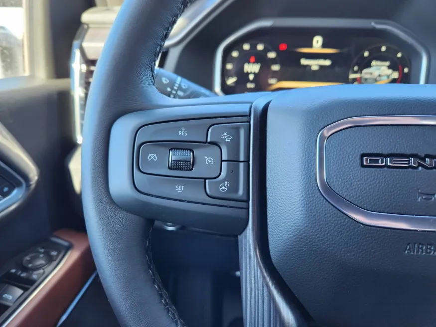 2026 GMC Sierra 3500HD Denali Ultimate | Photo 22 of 28