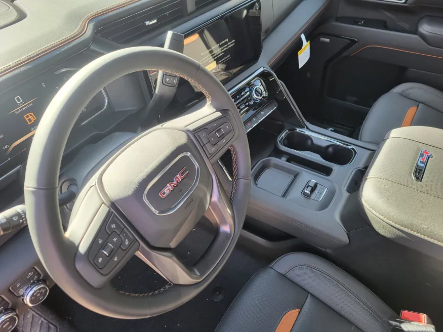 2026 GMC Sierra 2500HD AT4 | Photo 11 of 32