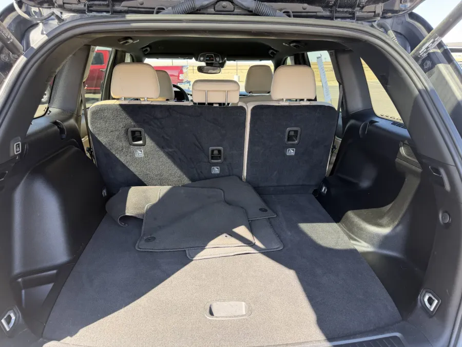 2024 Jeep Grand Cherokee Limited | Photo 7 of 16