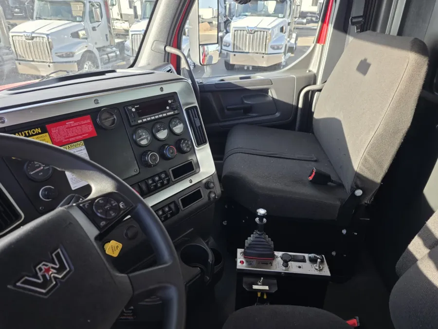 2024 Western Star 49X | Photo 16 of 19