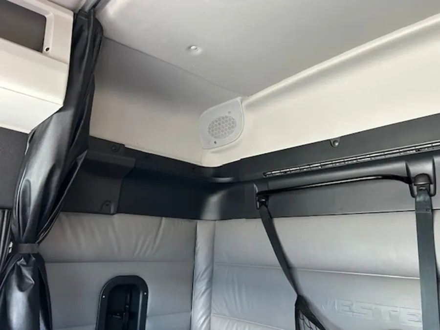 2025 Western Star 47X | Photo 12 of 21