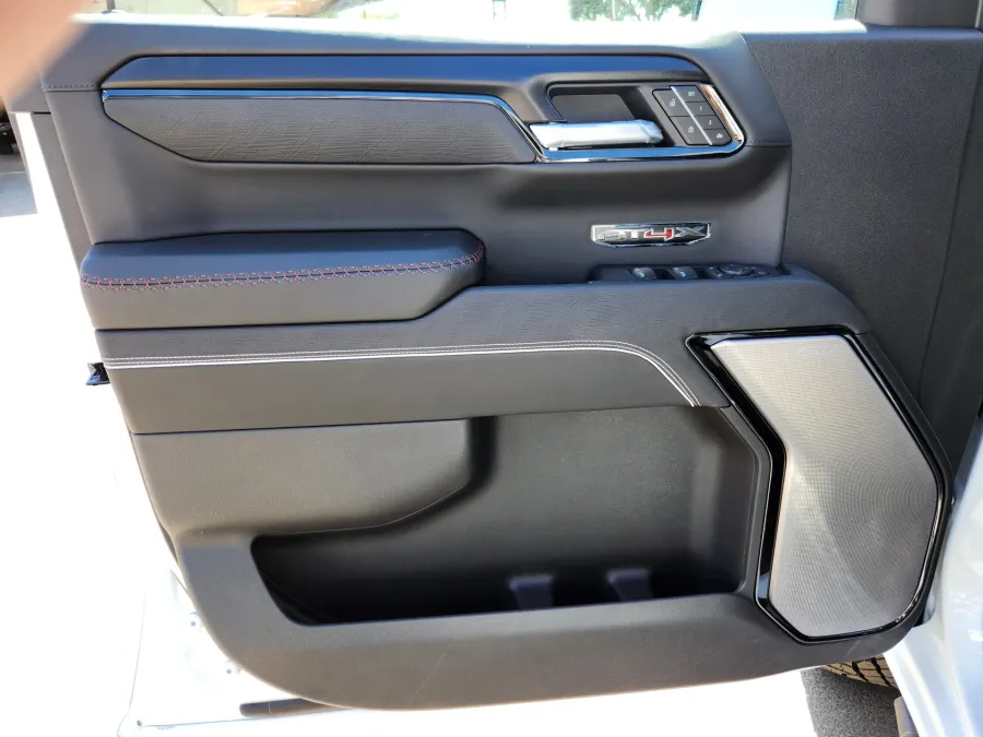 2026 GMC Sierra 1500 AT4X | Photo 5 of 28