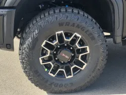 2026 GMC Sierra 2500HD AT4X | Thumbnail Photo 9 of 33