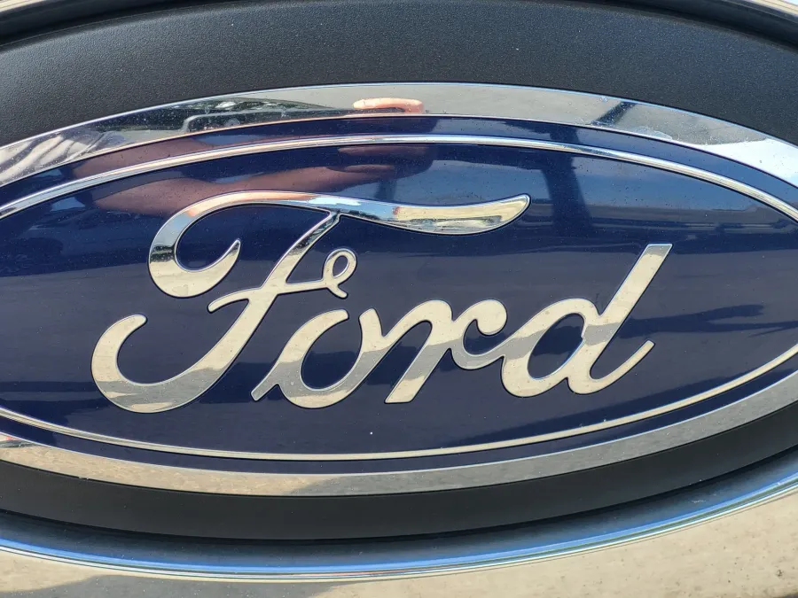 2022 Ford Super Duty F-550 | Photo 10 of 24