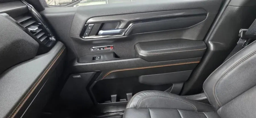 2024 GMC Sierra 1500 | Photo 29 of 32