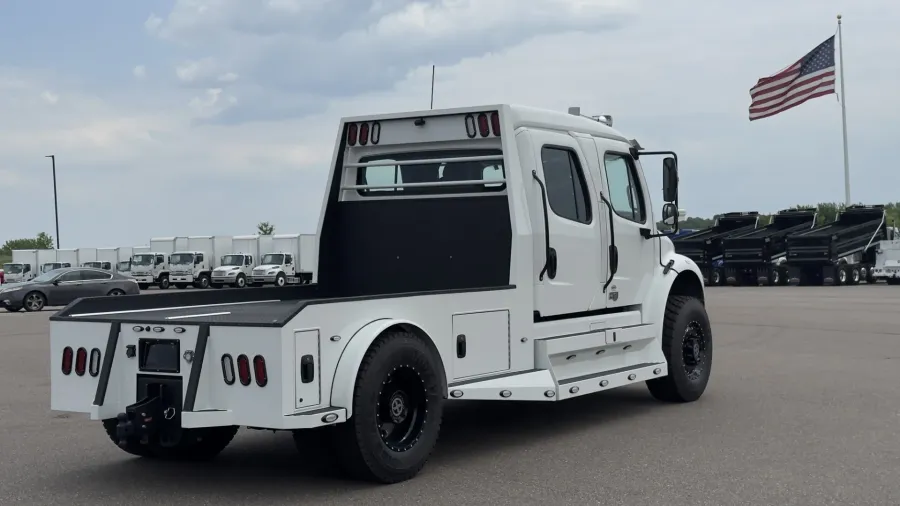 2025 Freightliner M2 106 Summit Hauler | Photo 8 of 22