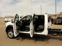 2026 Ford Super Duty F-550 | Thumbnail Photo 8 of 13