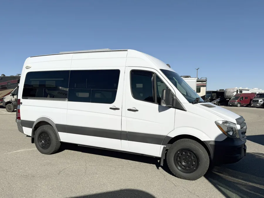 2017 Mercedes Benz Sportsmobile | Photo 1 of 17