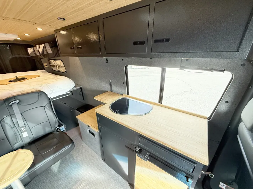 2020 Mercedes Benz Van Works 170 Custom | Photo 7 of 17