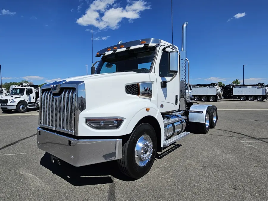 2022 Western Star 49X | Photo 1 of 16
