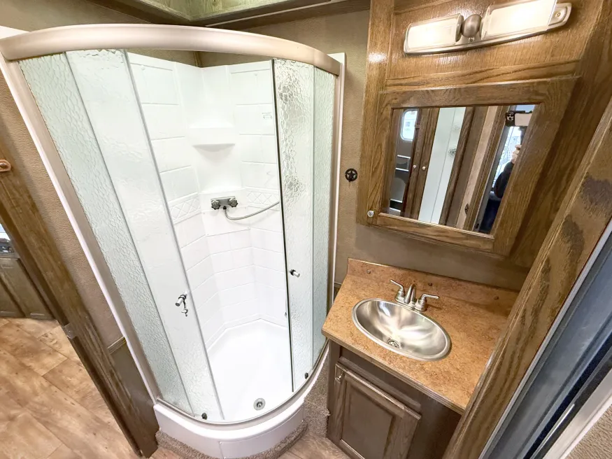 2015 Sooner 5HLQ | Photo 11 of 23