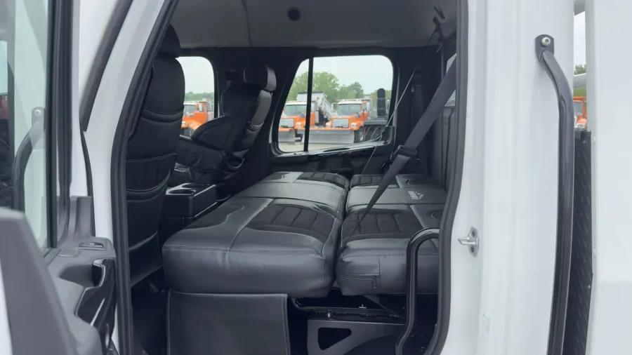 2025 Freightliner M2 106 Summit Hauler | Photo 16 of 22