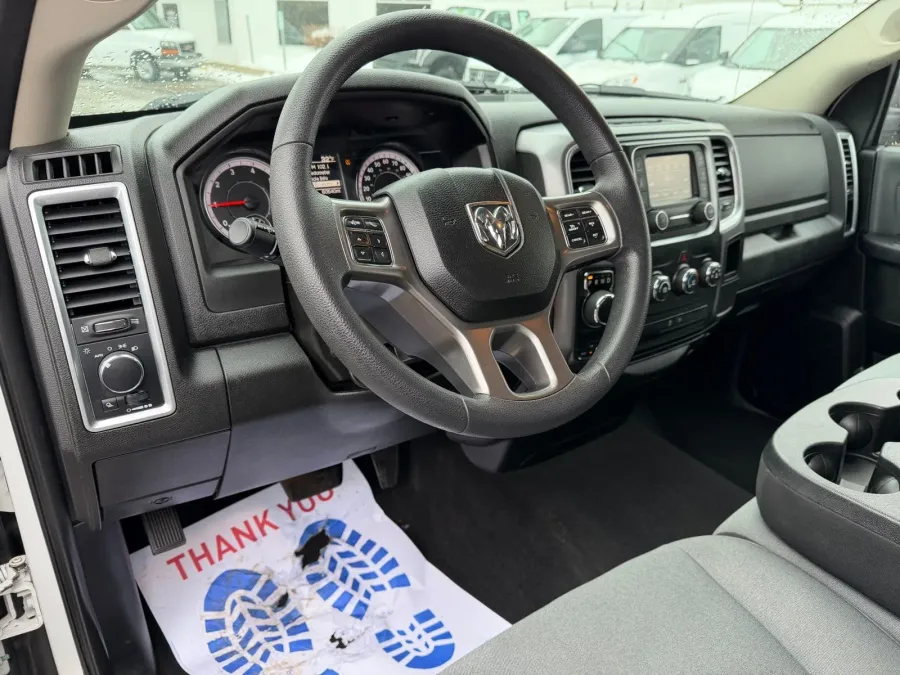 2024 RAM 1500 Classic SLT | Photo 9 of 21