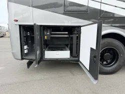 2026 Newmar Super Star 4159 | Thumbnail Photo 24 of 27