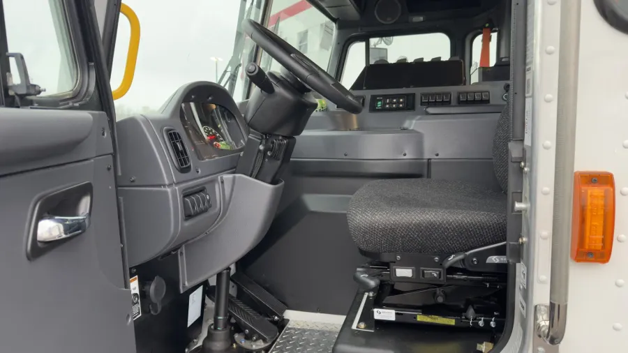 2026 Peterbilt 520 | Photo 13 of 20