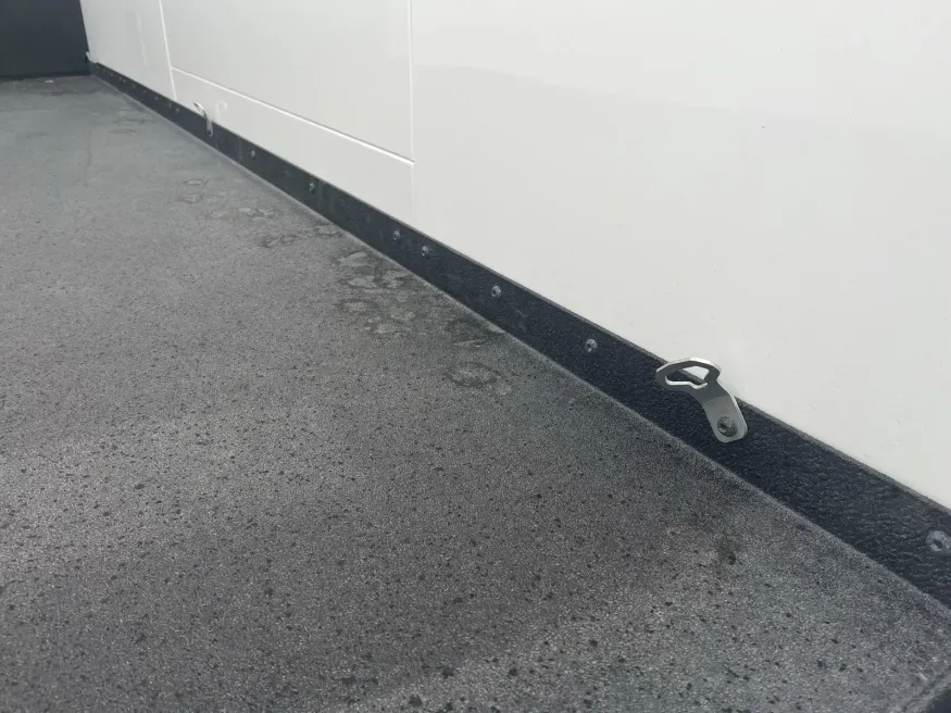 2025 Ford Super Duty F-550 | Photo 9 of 14