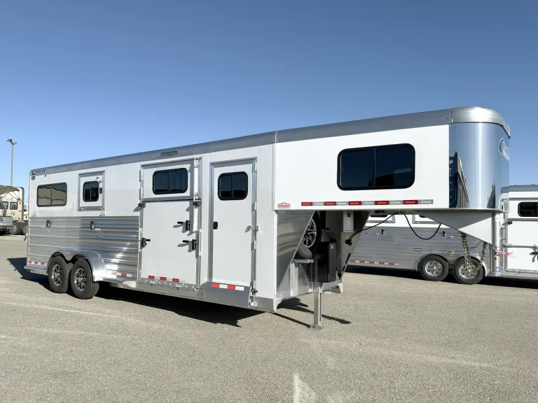 2025 Cimarron Norstar Warmblood 2 + 1