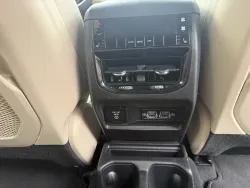 2024 Jeep Grand Cherokee L Limited | Thumbnail Photo 12 of 23