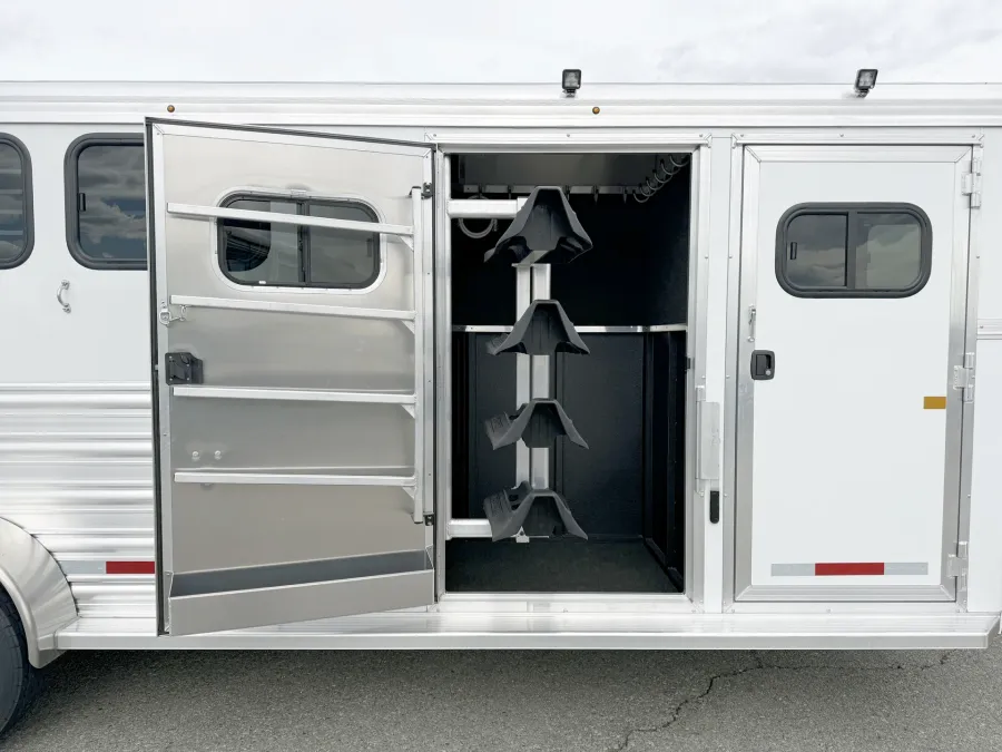 2026 Logan Coach Bullseye 4HGN | Photo 8 of 17