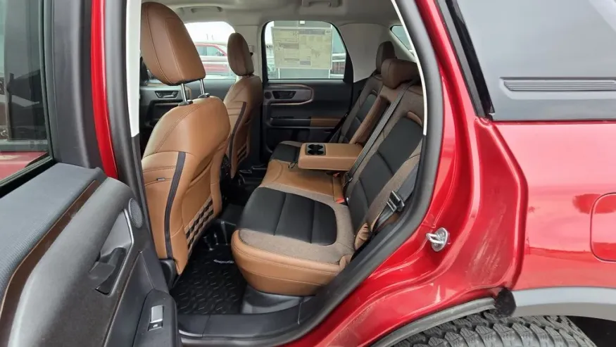 2025 Ford Bronco Sport | Photo 30 of 32