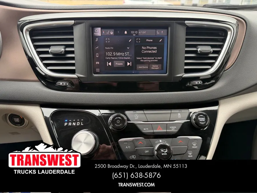 2024 Chrysler Voyager LX | Photo 12 of 23