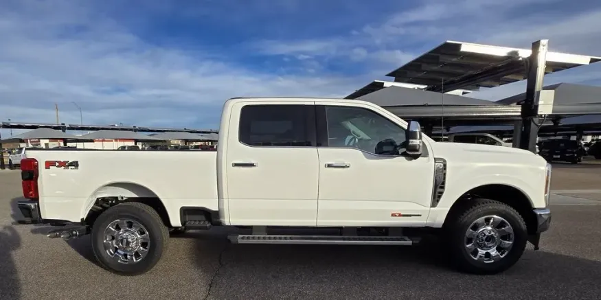 2026 Ford Super Duty F-250 | Photo 4 of 38