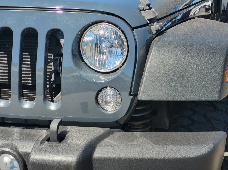 2016 Jeep Wrangler Unlimited | Photo 7 of 23
