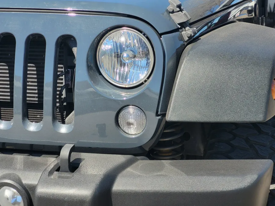 2016 Jeep Wrangler Unlimited | Photo 7 of 23
