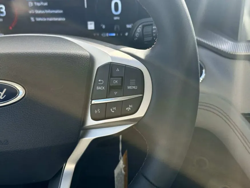 2026 Ford Explorer | Photo 19 of 28