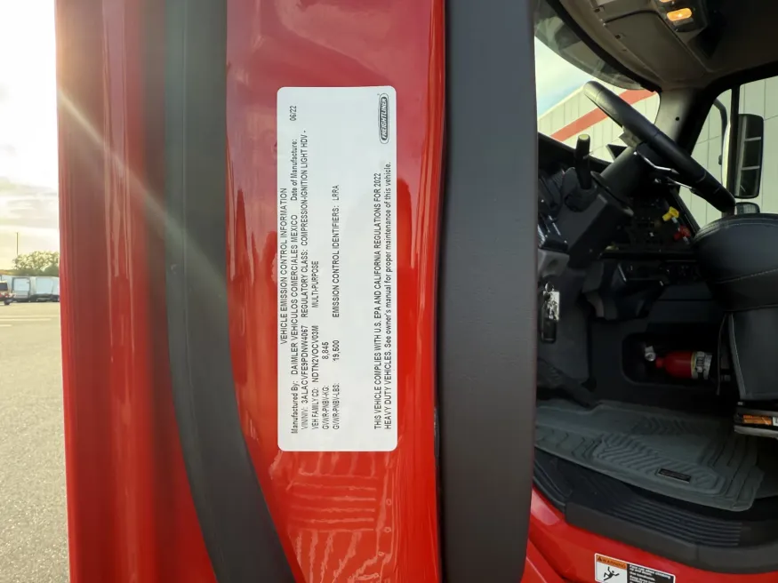 2023 Freightliner M2 106 Summit Hauler | Photo 12 of 19