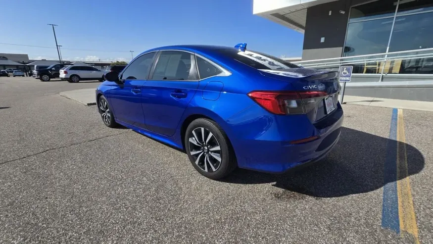 2022 Honda Civic | Photo 6 of 28