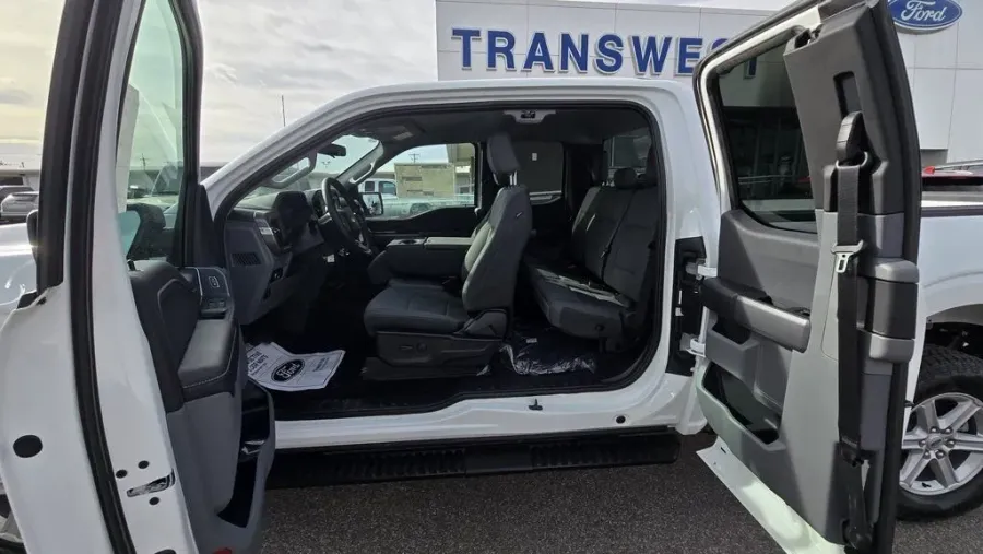 2026 Ford F-150 | Photo 27 of 29