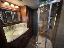2014 Newmar Dutch Star 3736 | Thumbnail Photo 21 of 22