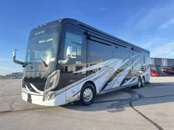 2026 Tiffin Zephyr 45PZ | Thumbnail Photo 7 of 39