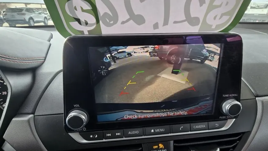 2024 Nissan Altima | Photo 19 of 26