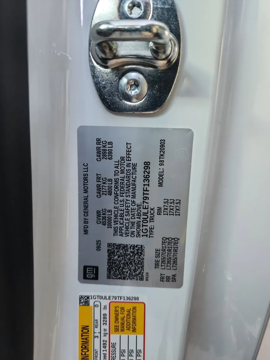 2026 GMC Sierra 2500HD Pro | Photo 27 of 28