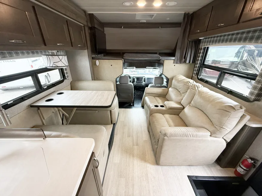 2022 Nexus Rebel 30R | Photo 5 of 22