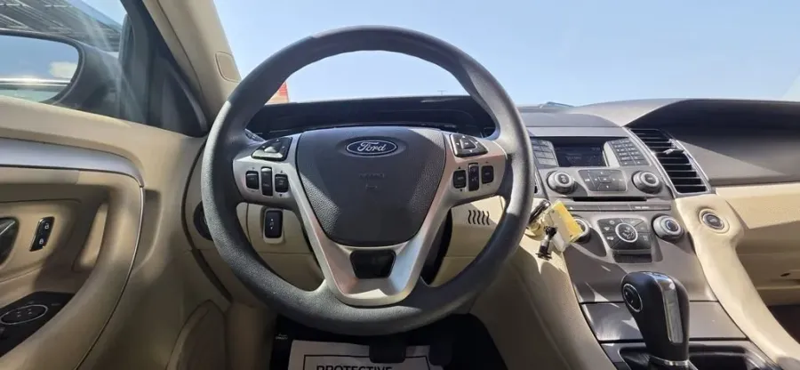 2018 Ford Taurus | Photo 15 of 28