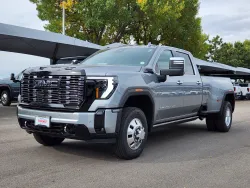 2026 GMC Sierra 3500HD Denali Ultimate | Thumbnail Photo 3 of 31